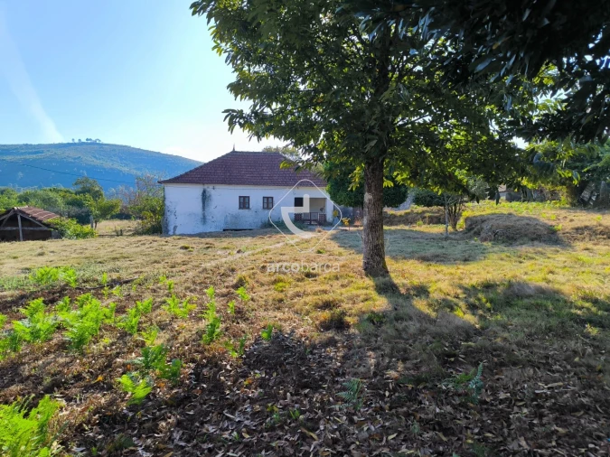 Moradia T2 para Venda em Romarigães