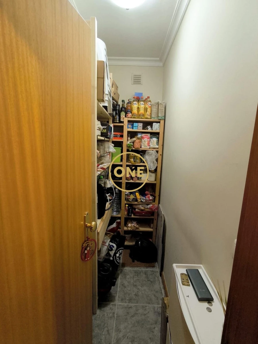 Apartamento T2 para Venda em Nogueira e Silva Escura Foto 16