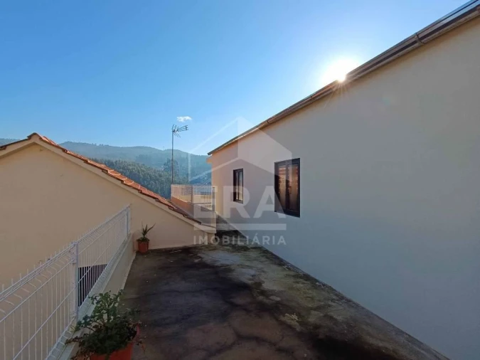 Moradia T3 para Venda em Sever do Vouga Foto 38