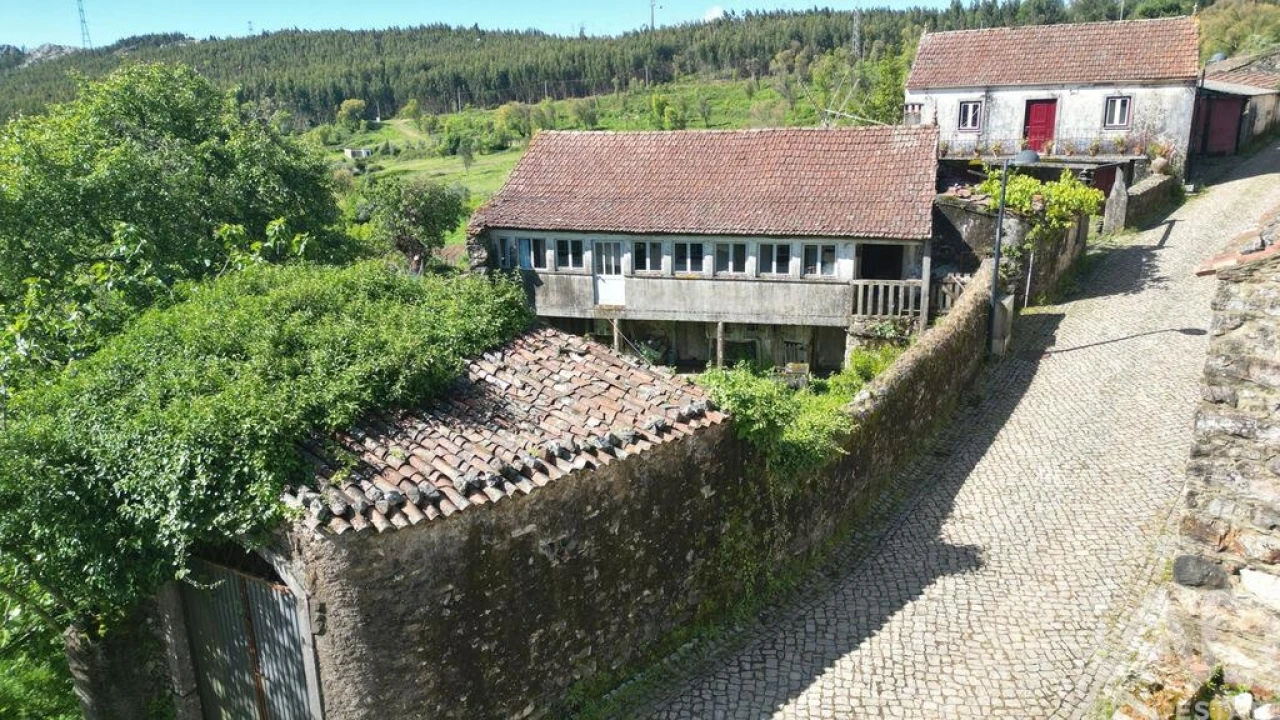 Moradia T2 para Venda em Cumeeira Foto 1