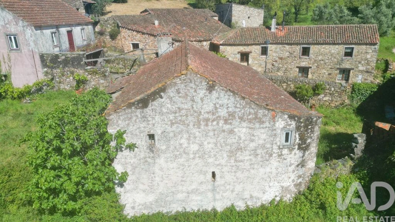 Moradia T2 para Venda em Cumeeira Foto 10