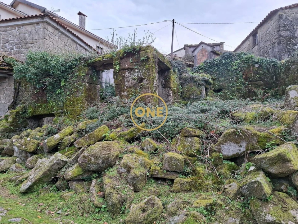 Terreno para Venda em Cabreiro Foto 8