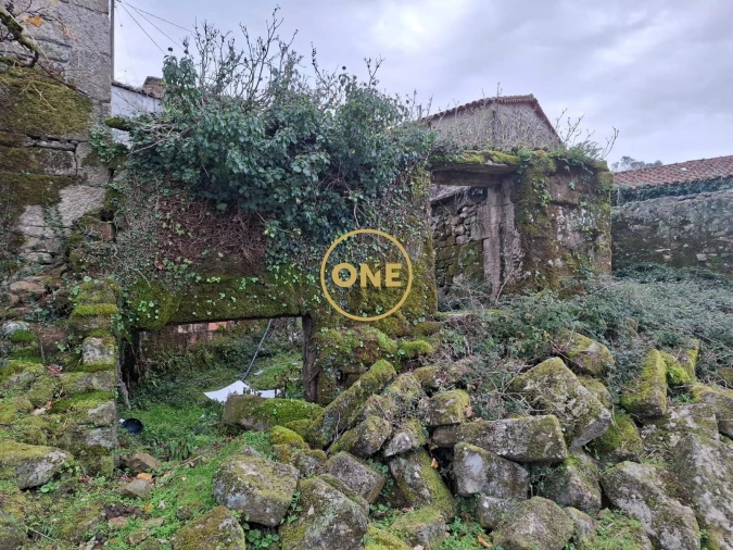 Terreno para Venda em Cabreiro Foto 1