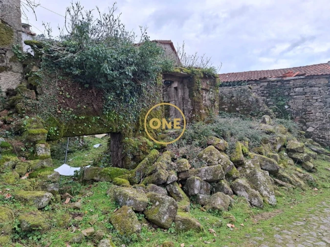 Terreno para Venda em Cabreiro Foto 10