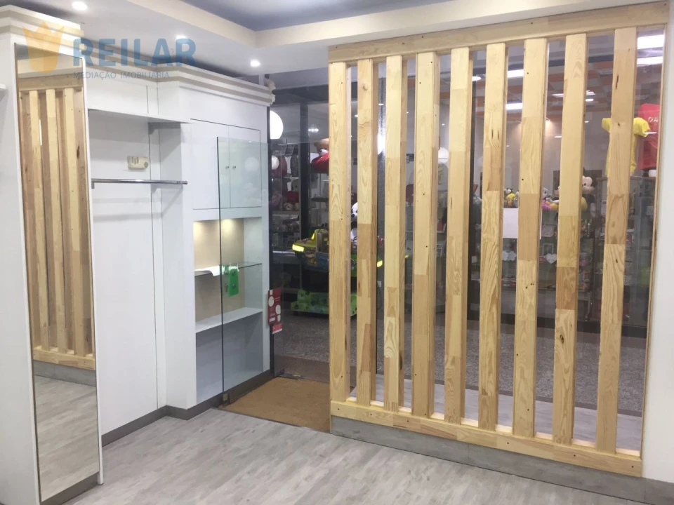 Loja para Arrendamento em Alverca do Ribatejo e Sobralinho Foto 5