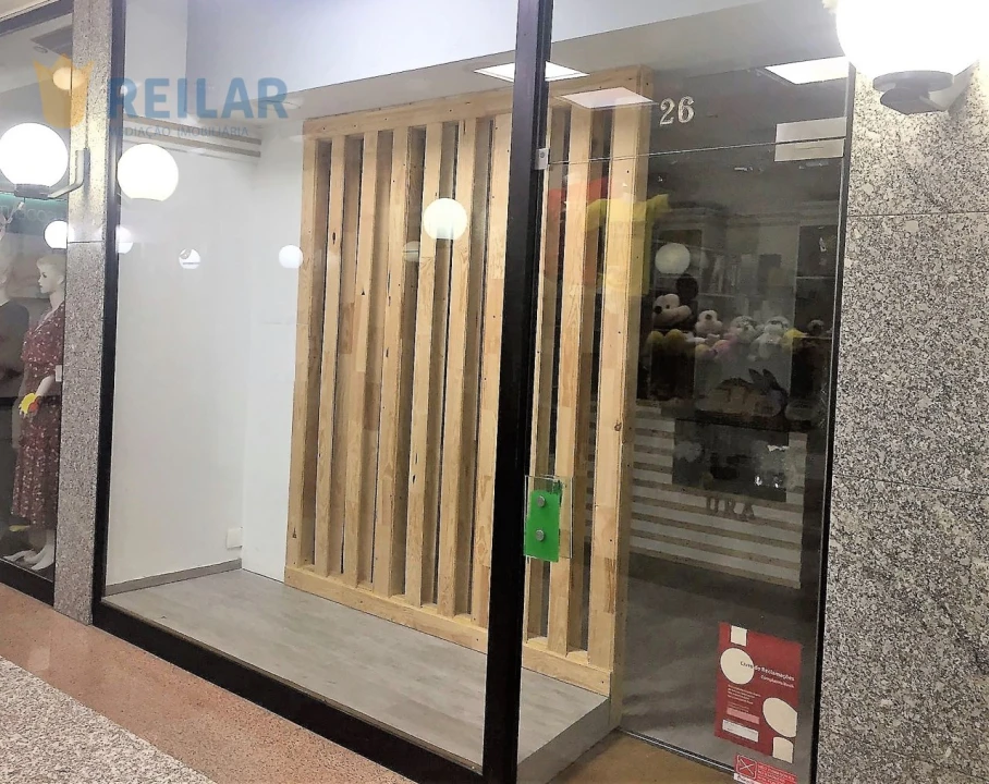 Loja para Arrendamento em Alverca do Ribatejo e Sobralinho Foto 6