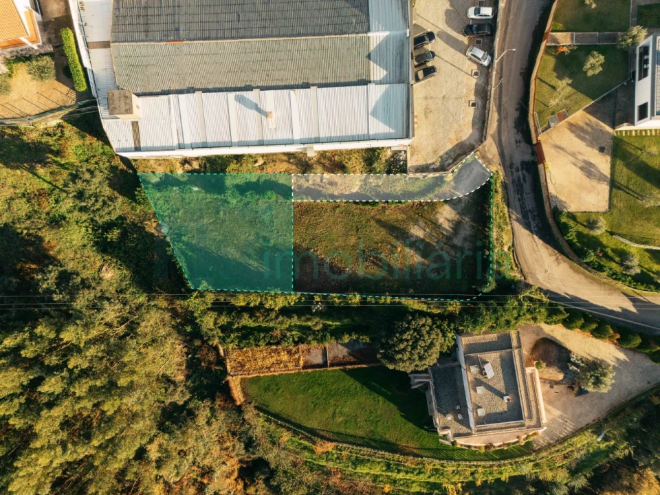 Terreno para Venda em Caldas de Vizela (São Miguel e São João) Foto 1