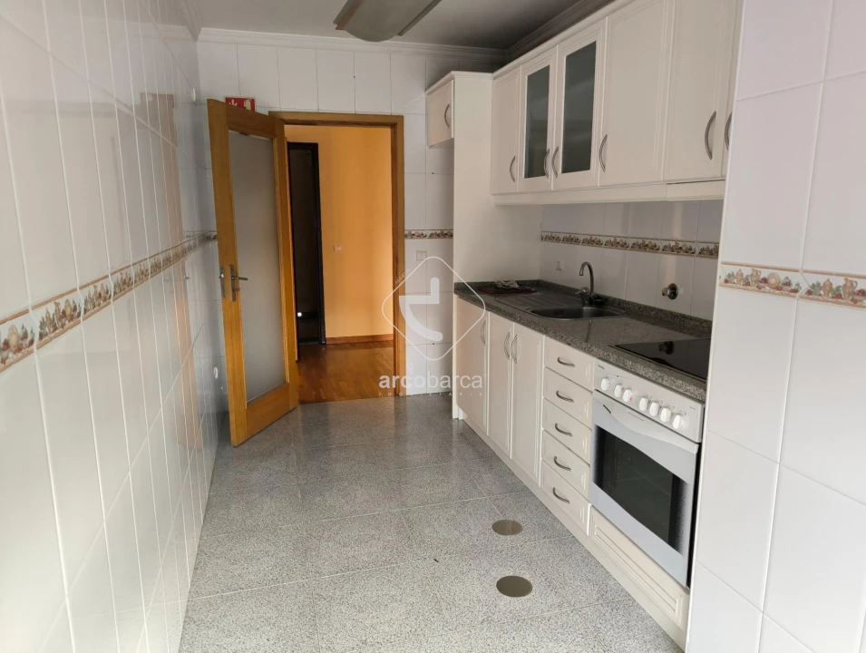 Apartamento T1 para Arrendamento em Ermesinde Foto 8