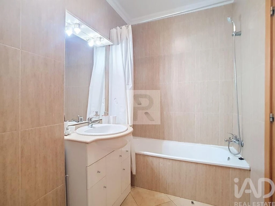 Apartamento T1 para Venda em Portimão Foto 8