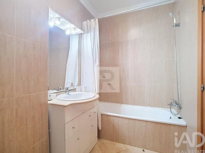 Apartamento T1 para Venda em Portimão Foto 8