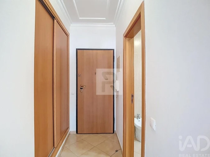 Apartamento T1 para Venda em Portimão Foto 3