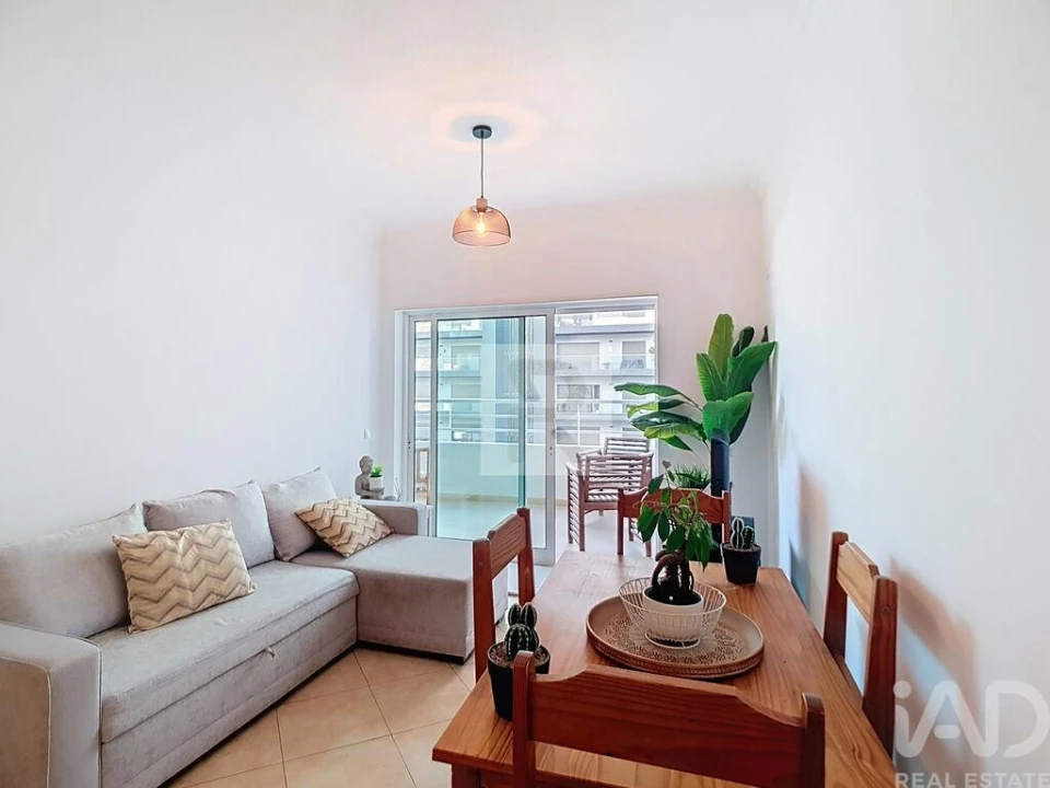 Apartamento T1 para Venda em Portimão Foto 4