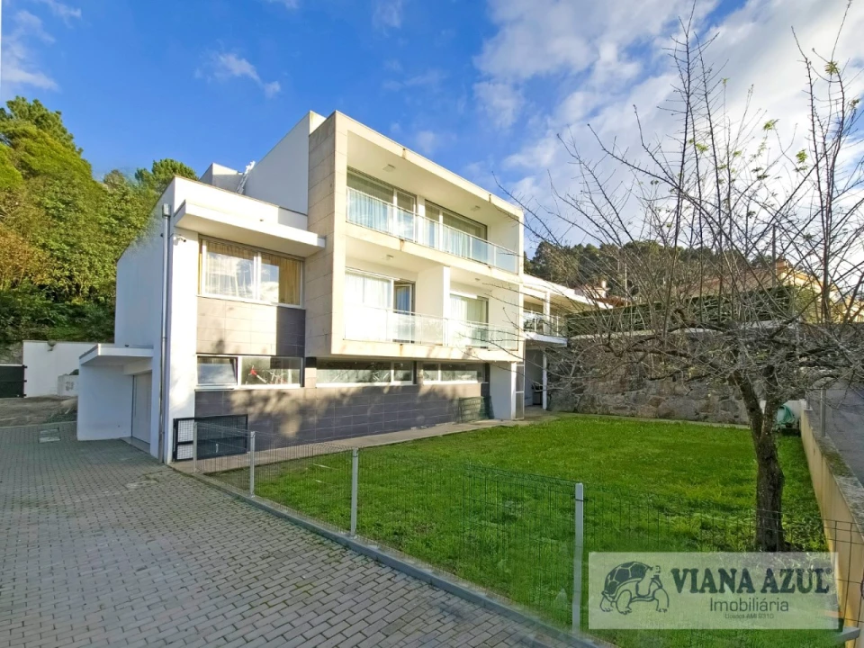 Moradia T5 para Venda em Areosa Foto 5