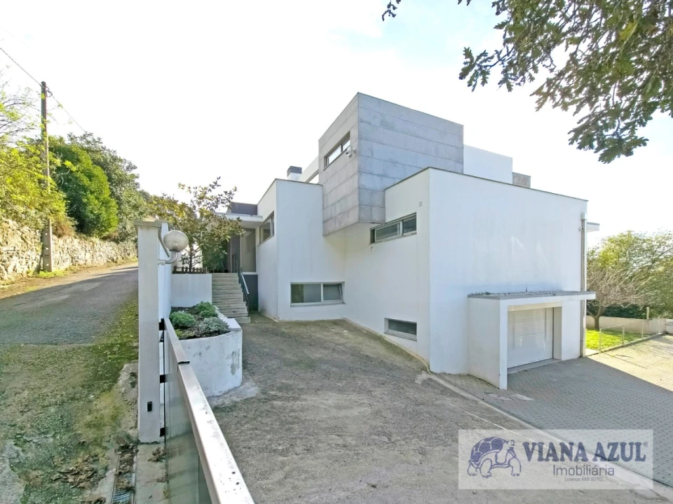 Moradia T5 para Venda em Areosa Foto 7