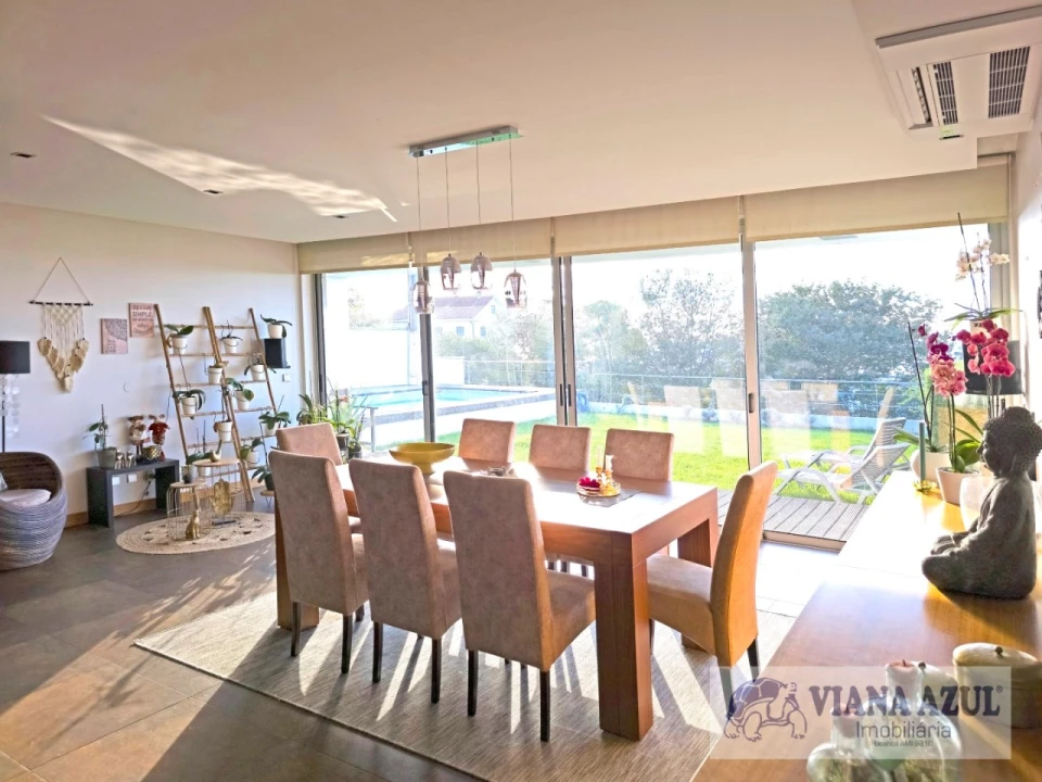 Moradia T5 para Venda em Areosa Foto 10