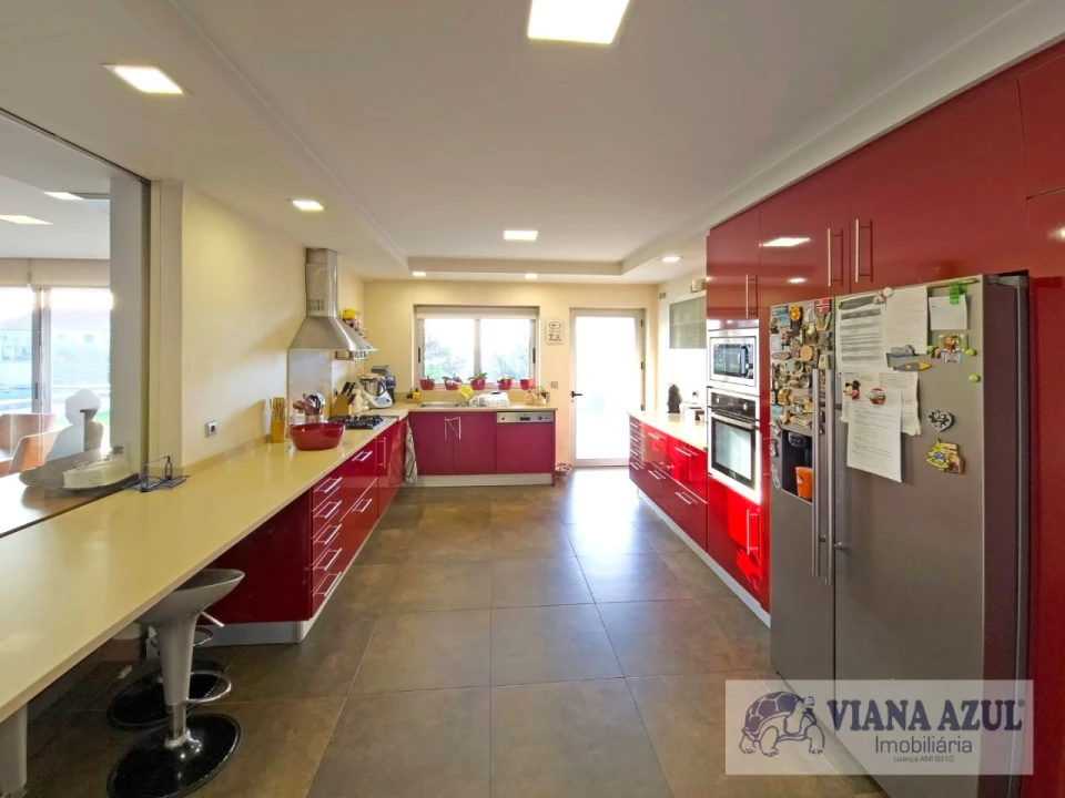 Moradia T5 para Venda em Areosa Foto 16