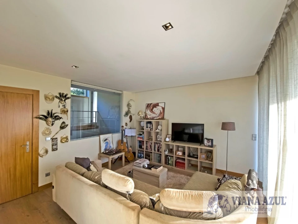 Moradia T5 para Venda em Areosa Foto 22