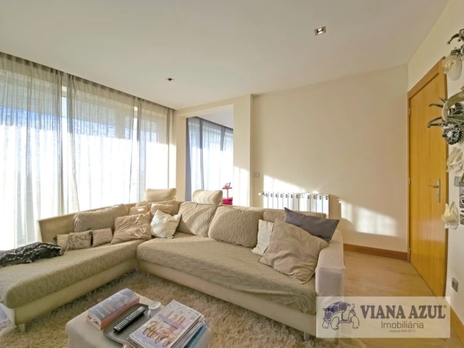 Moradia T5 para Venda em Areosa Foto 23