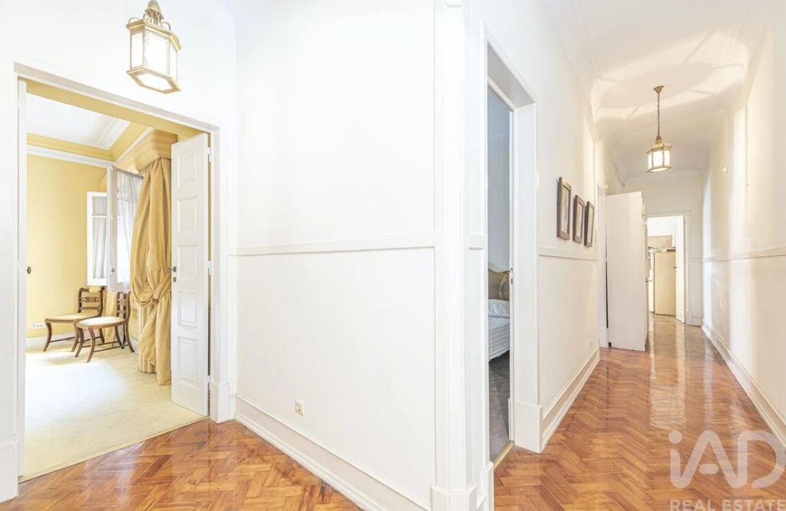 Apartamento T3 para Venda em Avenidas Novas Foto 13