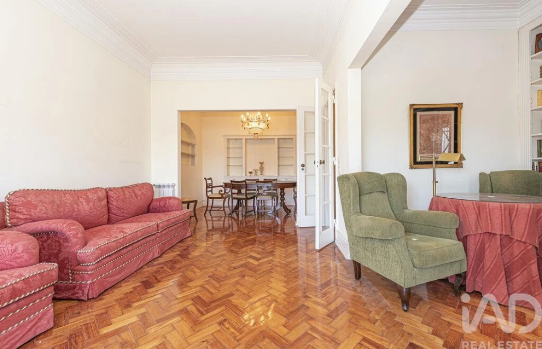 Apartamento T3 para Venda em Avenidas Novas Foto 8