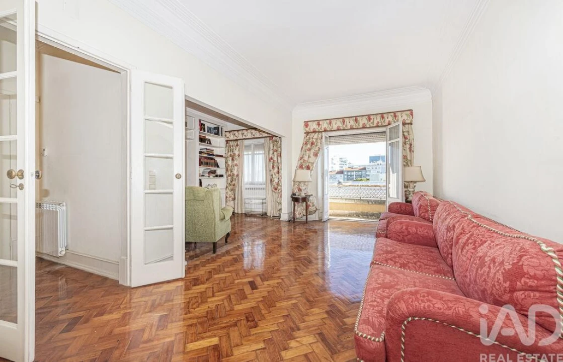 Apartamento T3 para Venda em Avenidas Novas Foto 5