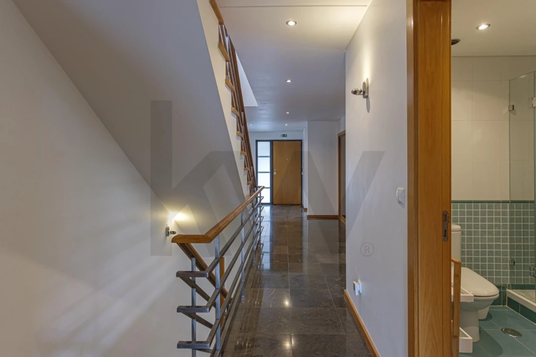 Moradia T5 para Arrendamento em São João das Lampas e Terrugem Foto 16