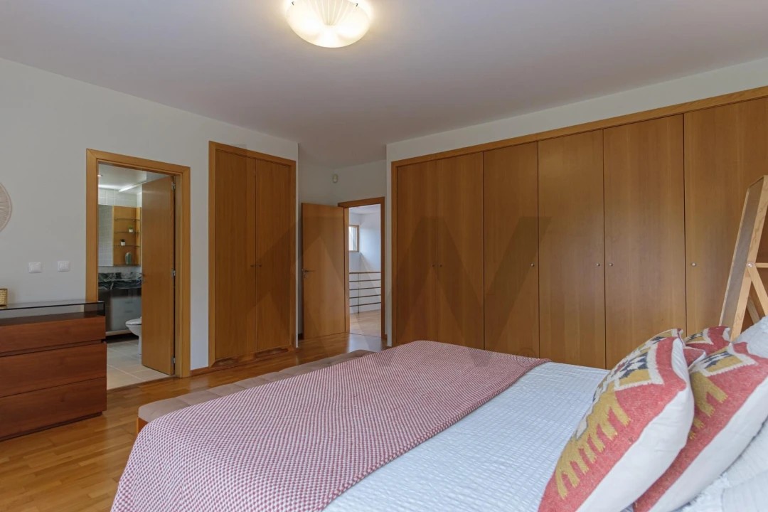 Moradia T5 para Arrendamento em São João das Lampas e Terrugem Foto 40