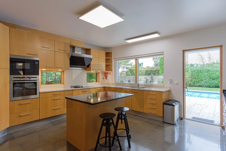 Moradia T5 para Arrendamento em São João das Lampas e Terrugem Foto 11