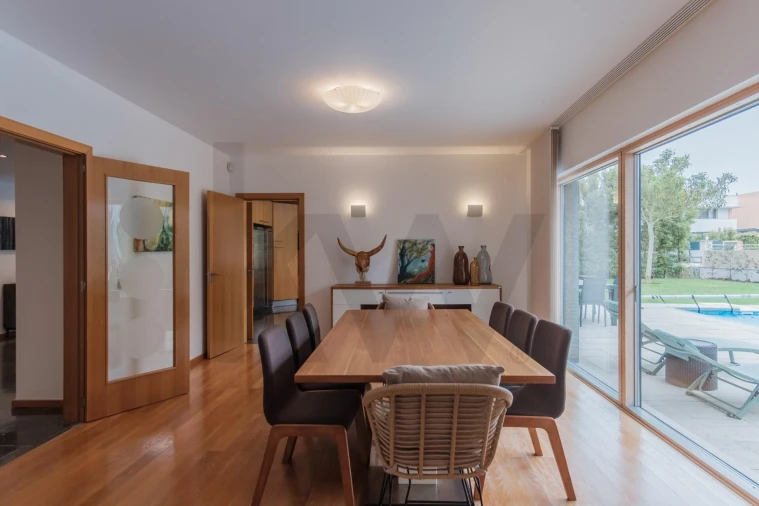 Moradia T5 para Arrendamento em São João das Lampas e Terrugem Foto 10