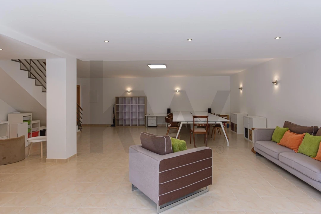 Moradia T5 para Arrendamento em São João das Lampas e Terrugem Foto 29