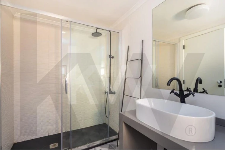 Apartamento T1 para Arrendamento em Santa Maria Maior Foto 11