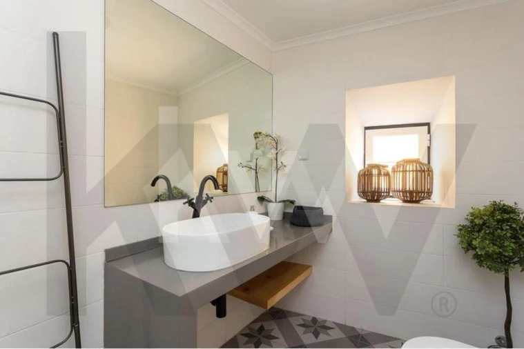 Apartamento T1 para Arrendamento em Santa Maria Maior Foto 10