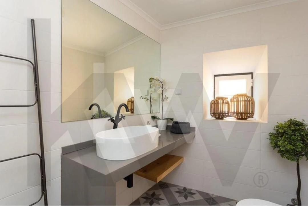 Apartamento T1 para Arrendamento em Santa Maria Maior Foto 10