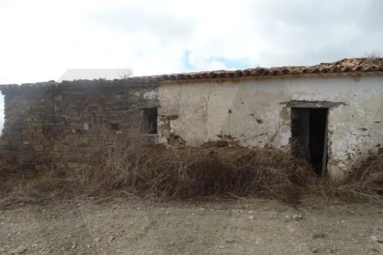 Terreno para Venda em Santana da Serra Foto 2