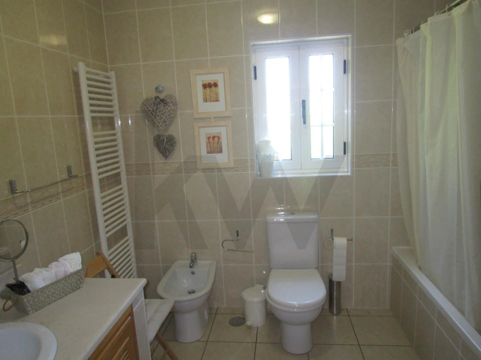 Moradia T5 para Venda em Chacim Foto 49