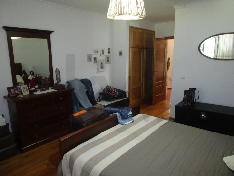 Moradia T5 para Venda em Chacim Foto 52