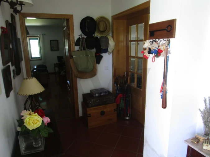 Moradia T5 para Venda em Chacim Foto 32