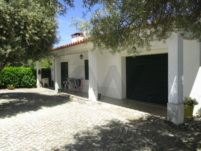 Moradia T5 para Venda em Chacim Foto 14