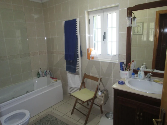 Moradia T5 para Venda em Chacim Foto 53