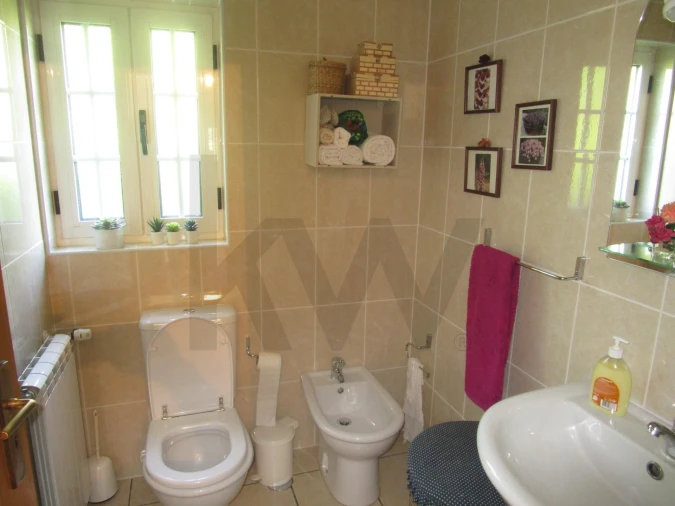 Moradia T5 para Venda em Chacim Foto 33