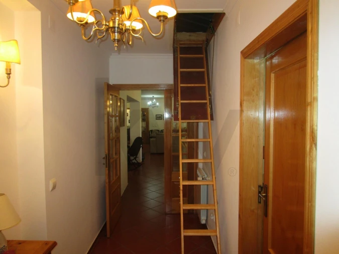 Moradia T5 para Venda em Chacim Foto 50