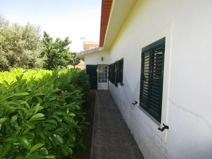 Moradia T5 para Venda em Chacim Foto 10