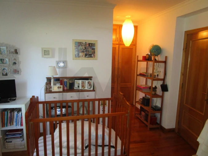 Moradia T5 para Venda em Chacim Foto 48