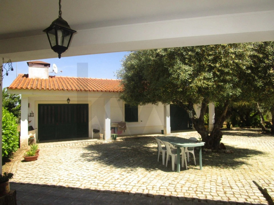 Moradia T5 para Venda em Chacim Foto 21