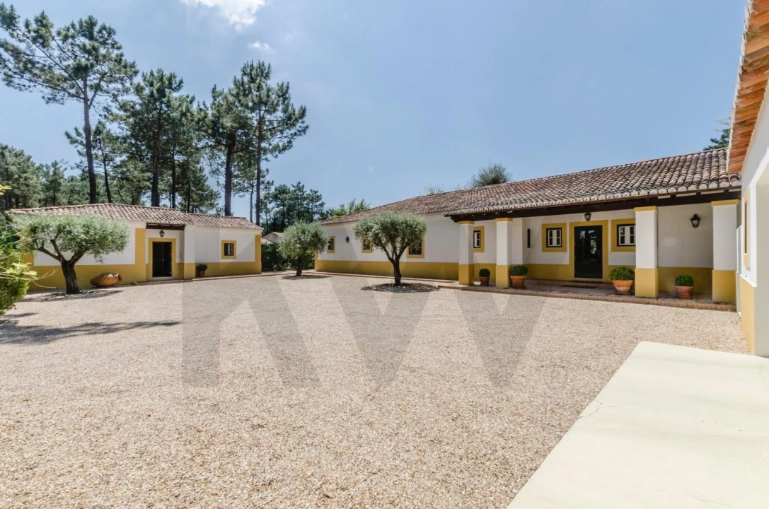 Moradia T4 para Venda em Azeitão (São Lourenço e São Simão) Foto 4