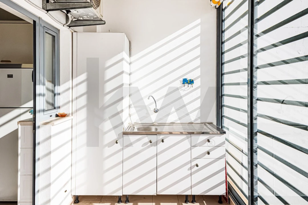 Apartamento T2 para Arrendamento em Armação de Pera Foto 11