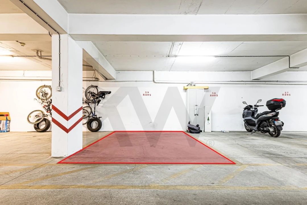 Apartamento T2 para Arrendamento em Armação de Pera Foto 25