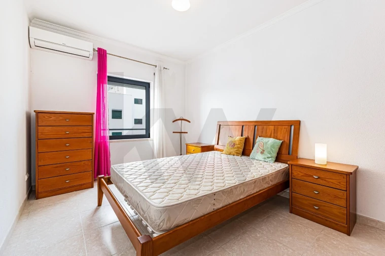 Apartamento T2 para Arrendamento em Armação de Pera Foto 15