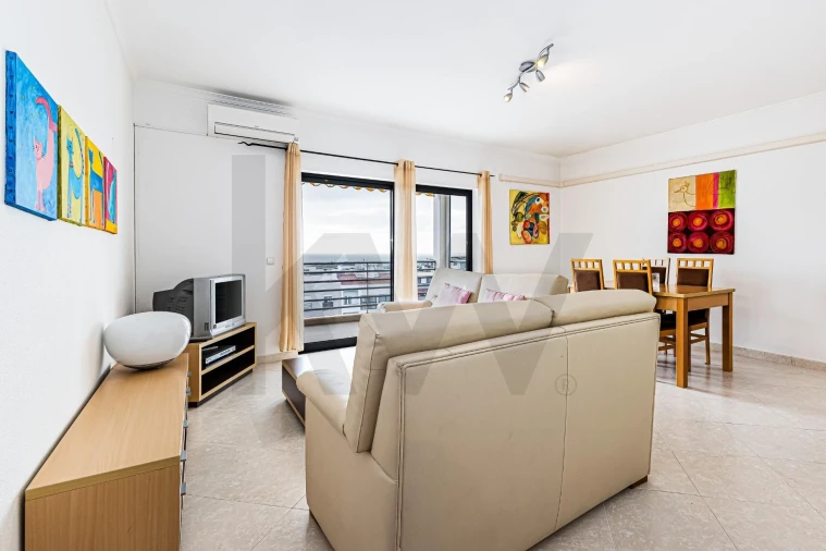 Apartamento T2 para Arrendamento em Armação de Pera Foto 6