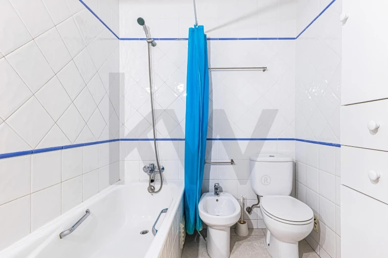 Apartamento T2 para Arrendamento em Armação de Pera Foto 17